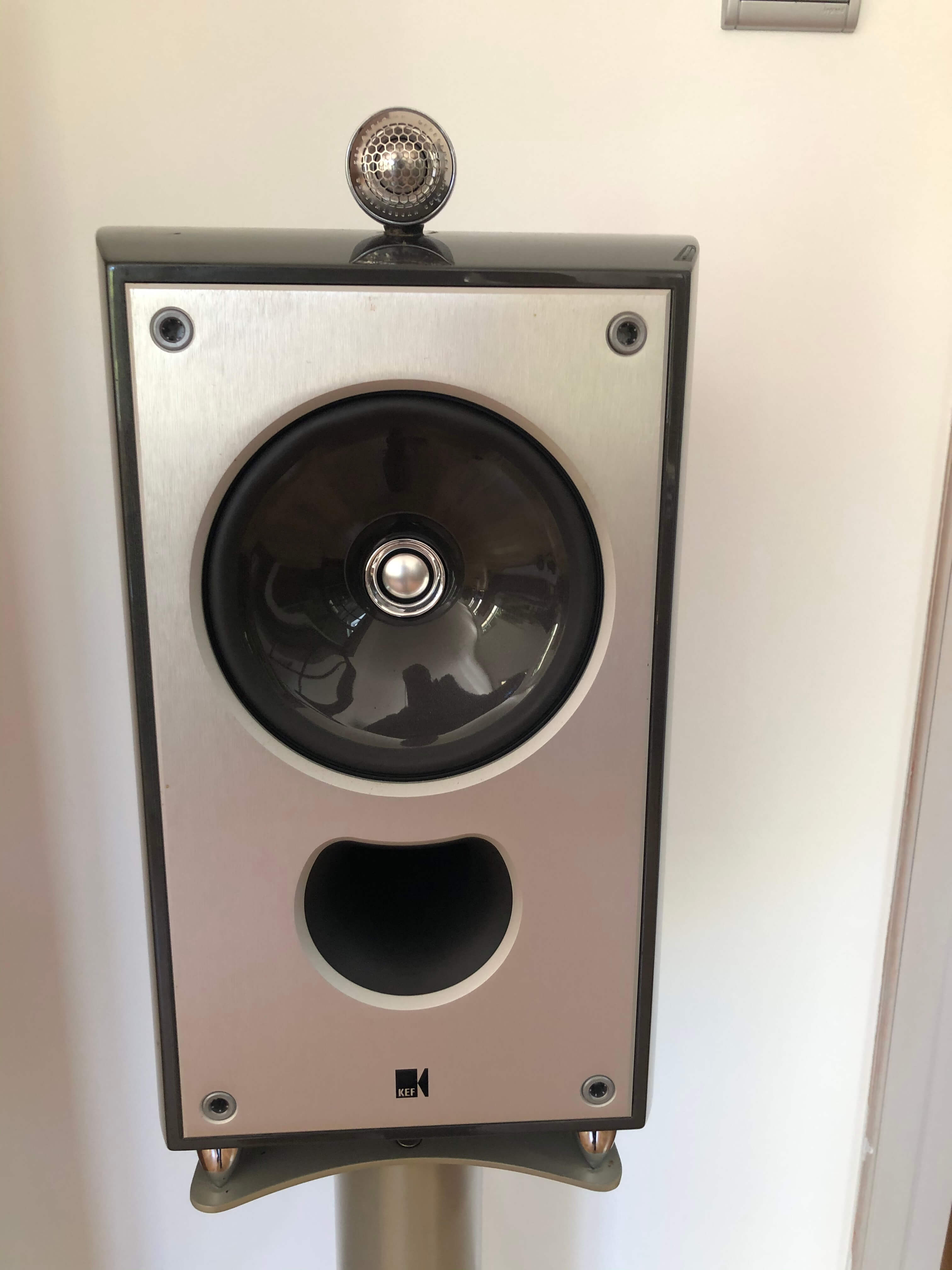 kef xq one